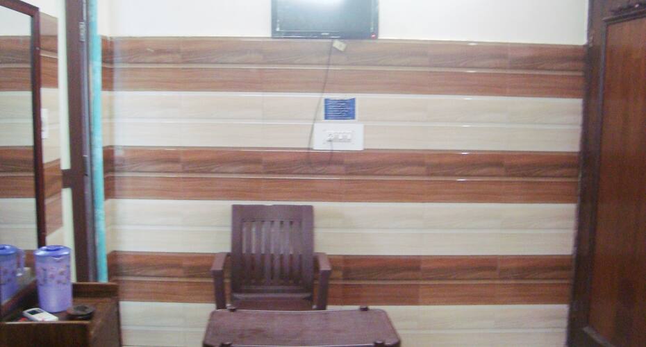 Hotel Relax Inn Lodge, Jammu 4